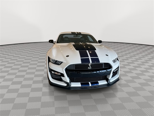 2021 Ford Mustang Shelby GT500 Image 2 of 32