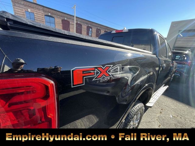 Vehicle image 9 of 32