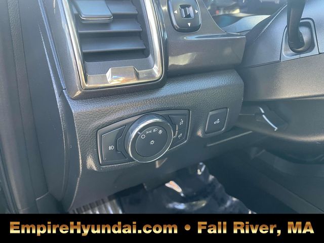 Vehicle image 20 of 32