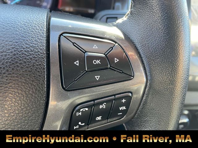 Vehicle image 27 of 32