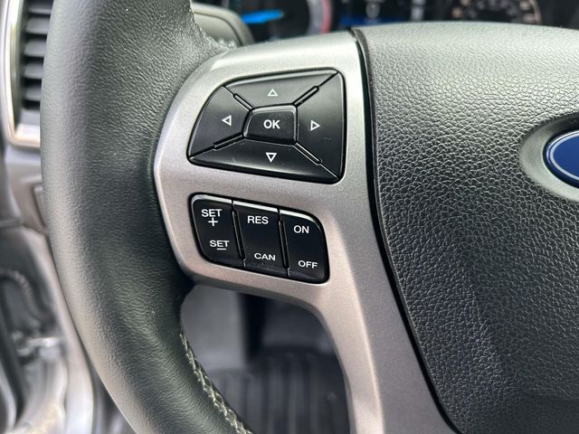 Vehicle image 19 of 34