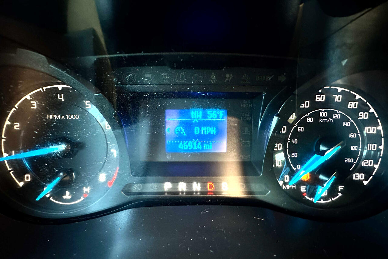 Vehicle image 22 of 24