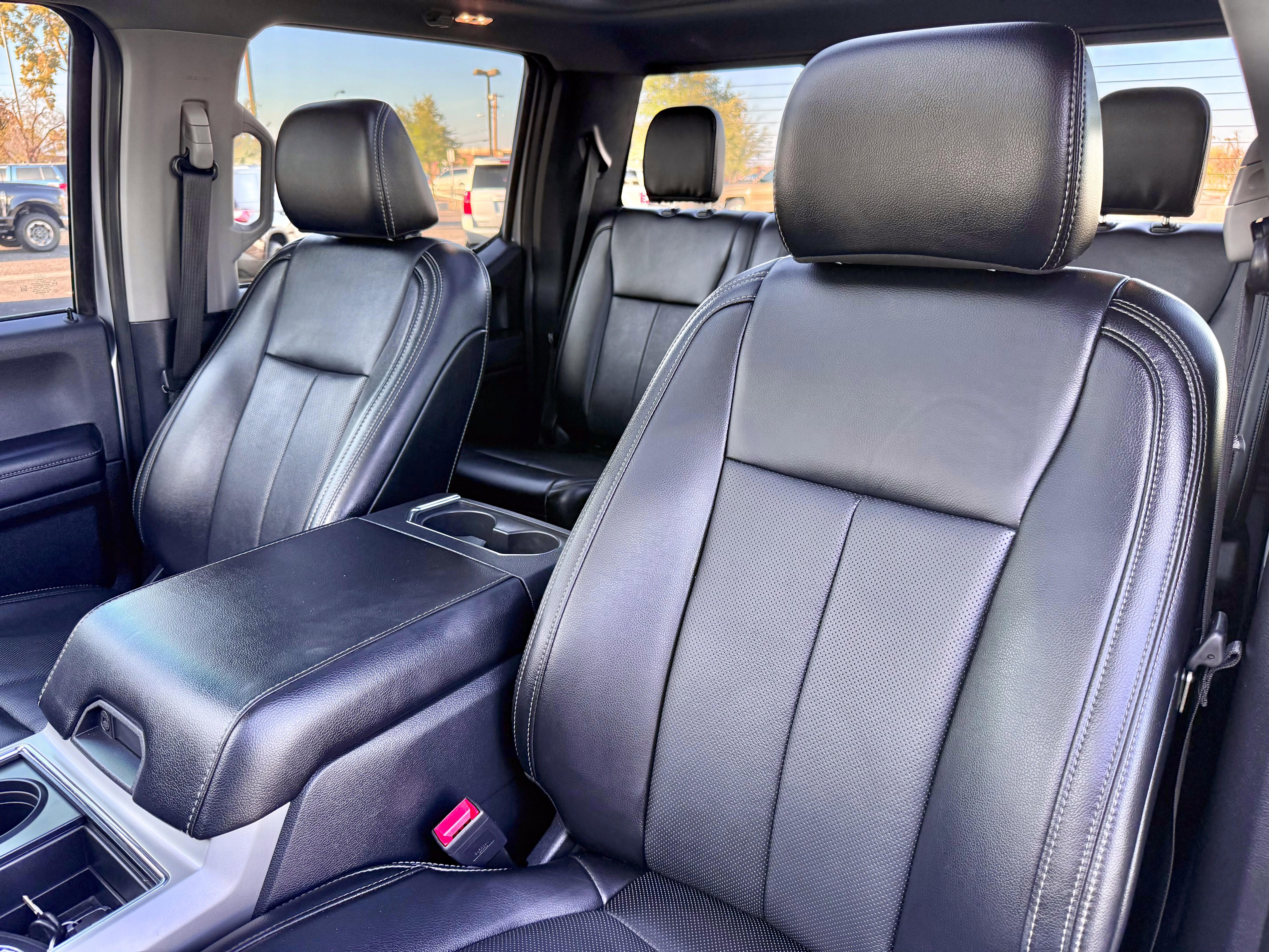 Vehicle image 17 of 40