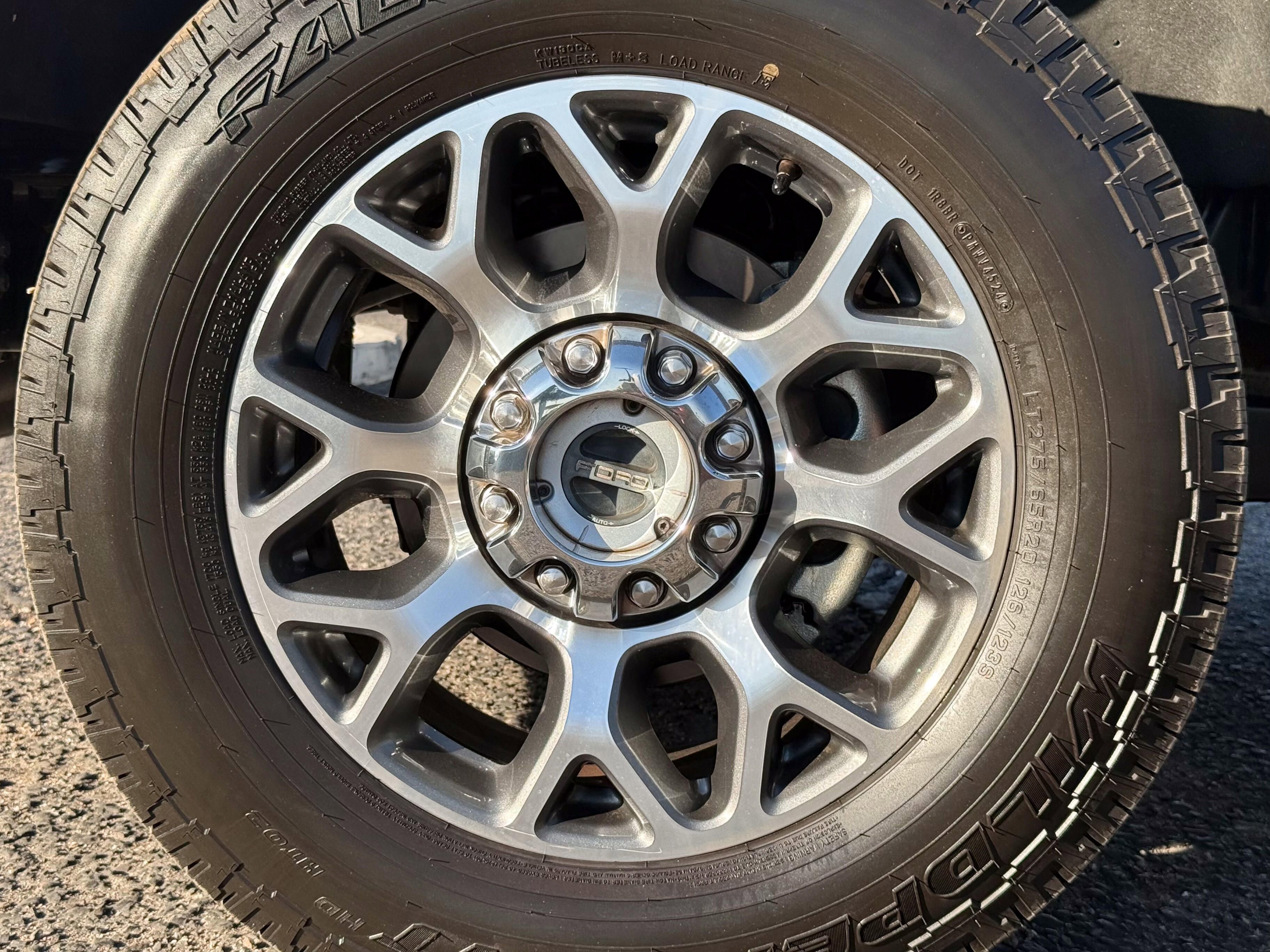 Vehicle image 13 of 40