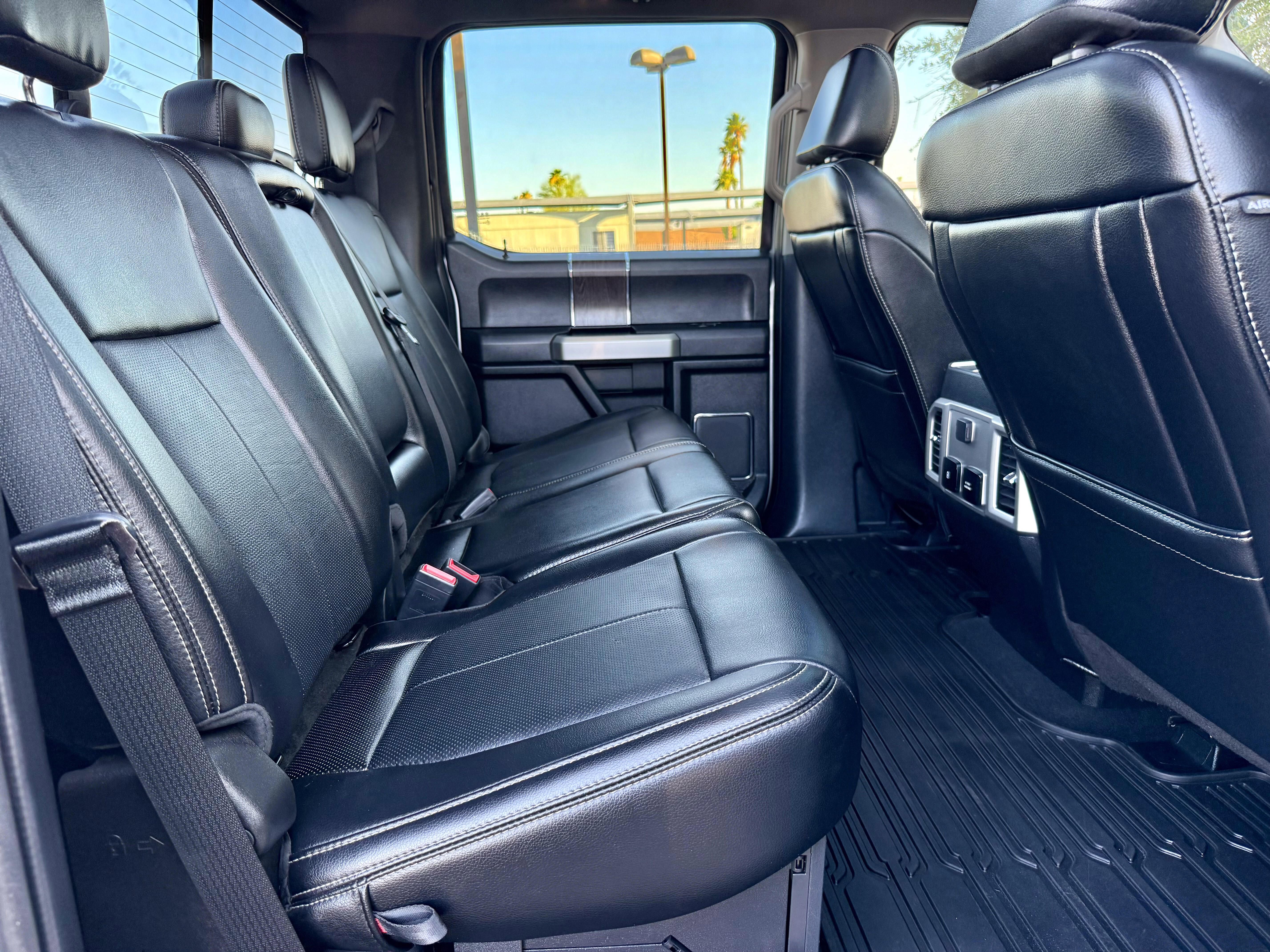 Vehicle image 22 of 40