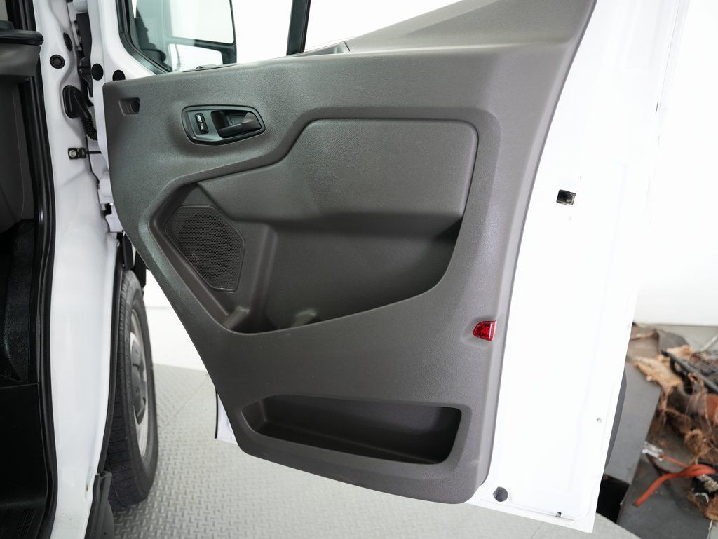 2021 Ford Transit Base Image 36 of 45