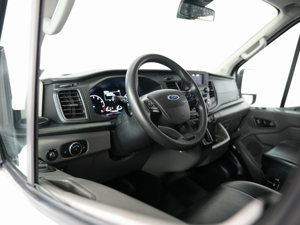 2021 Ford Transit Base Image 16 of 45