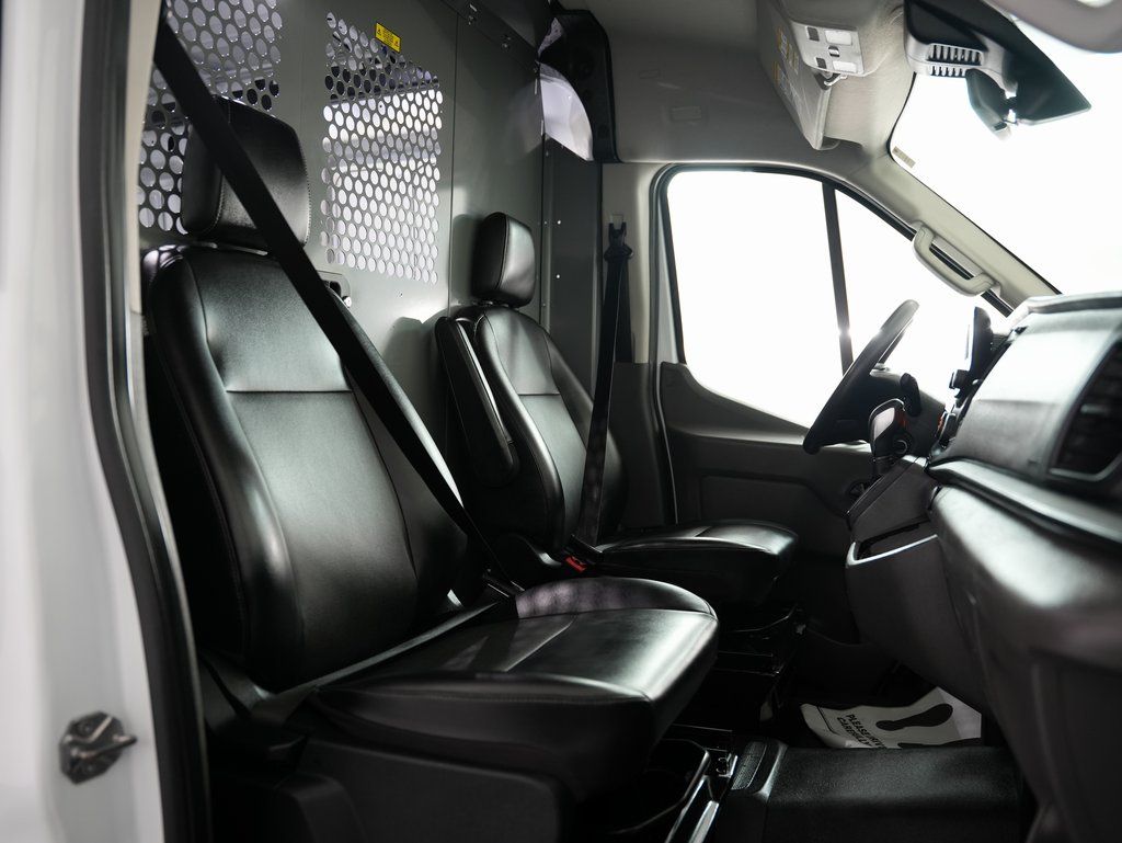 2021 Ford Transit Base Image 15 of 45