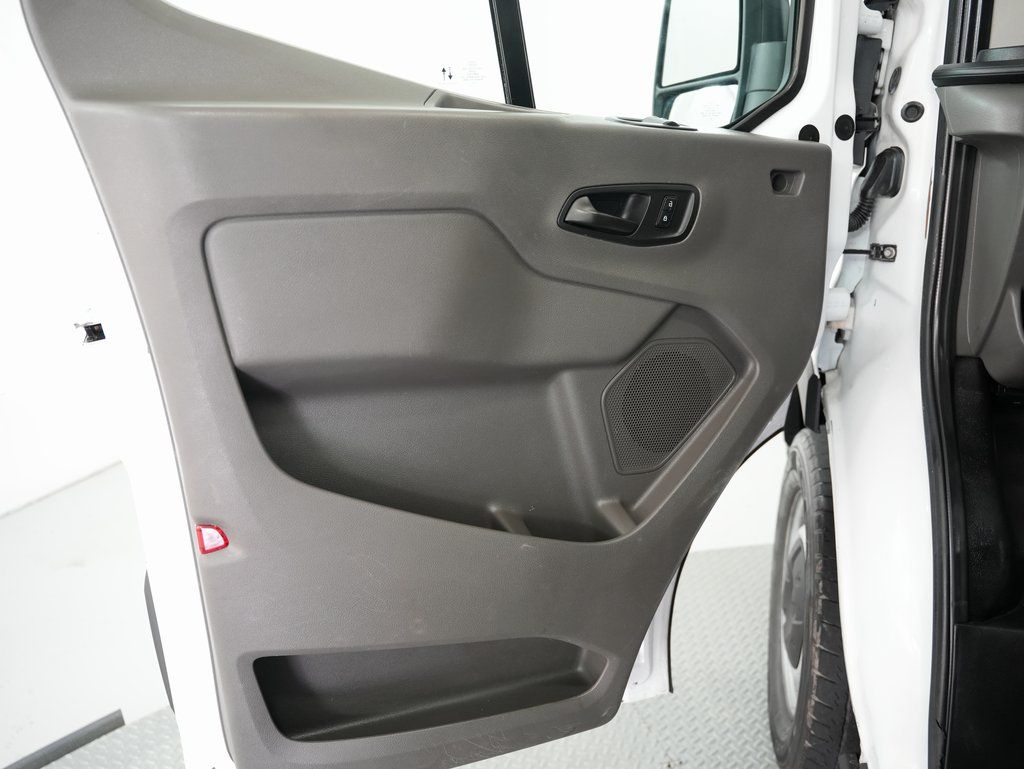 2021 Ford Transit Base Image 24 of 45