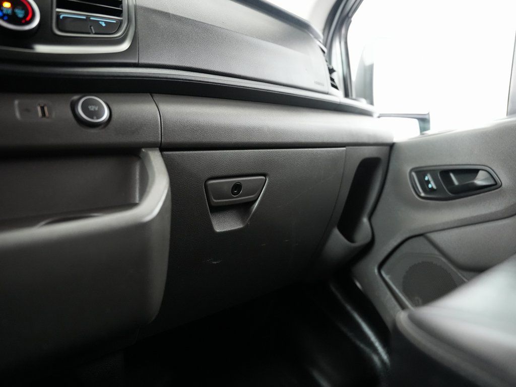 2021 Ford Transit Base Image 18 of 45