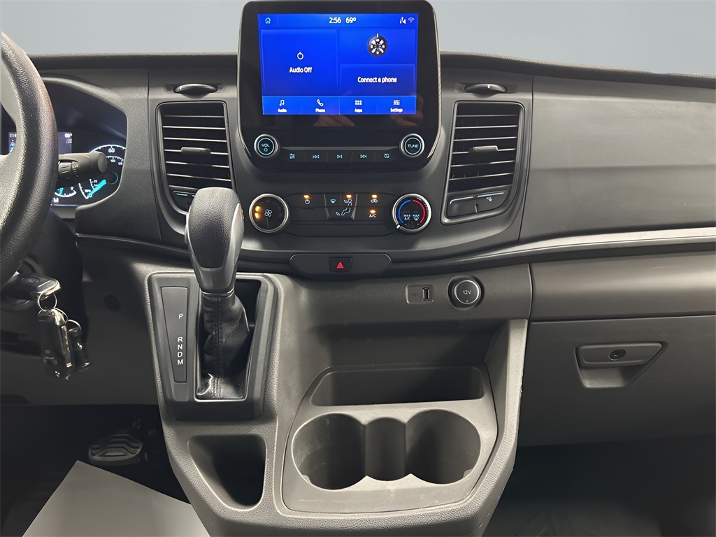 Vehicle image 28 of 37