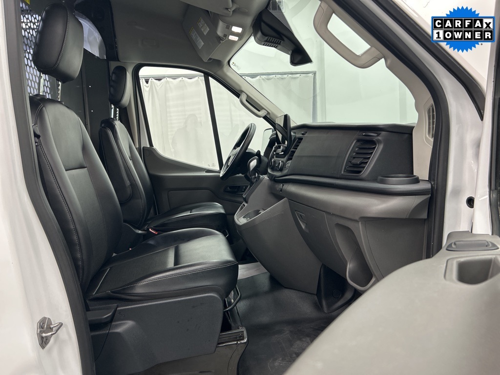 Vehicle image 17 of 37