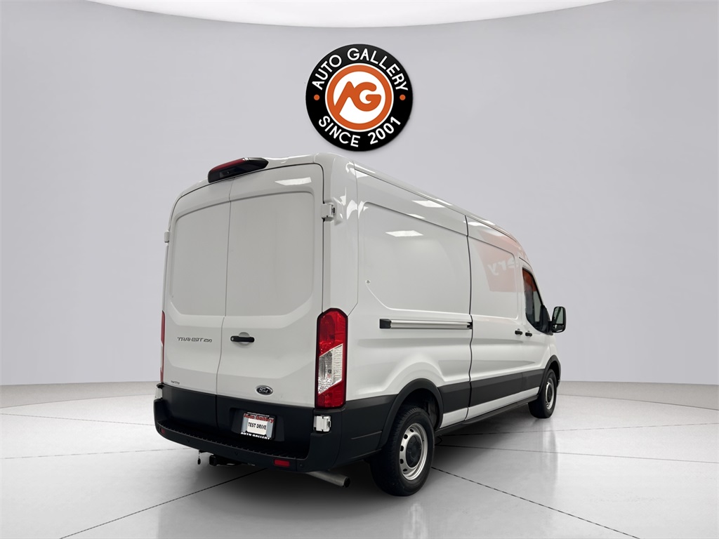 Vehicle image 3 of 37