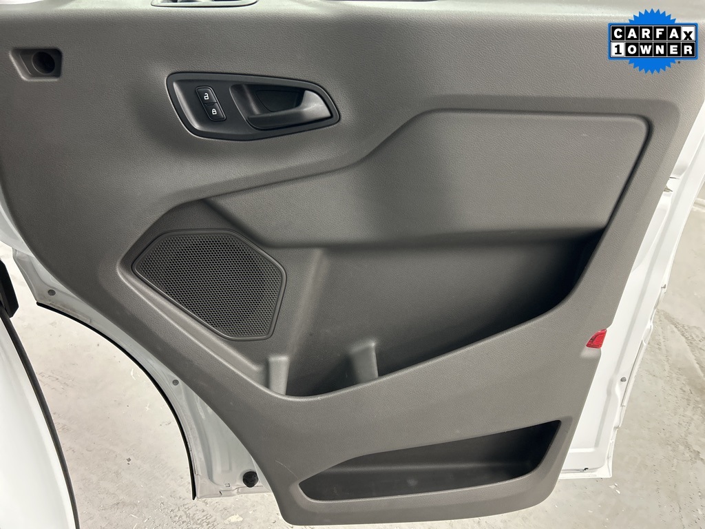 Vehicle image 15 of 37
