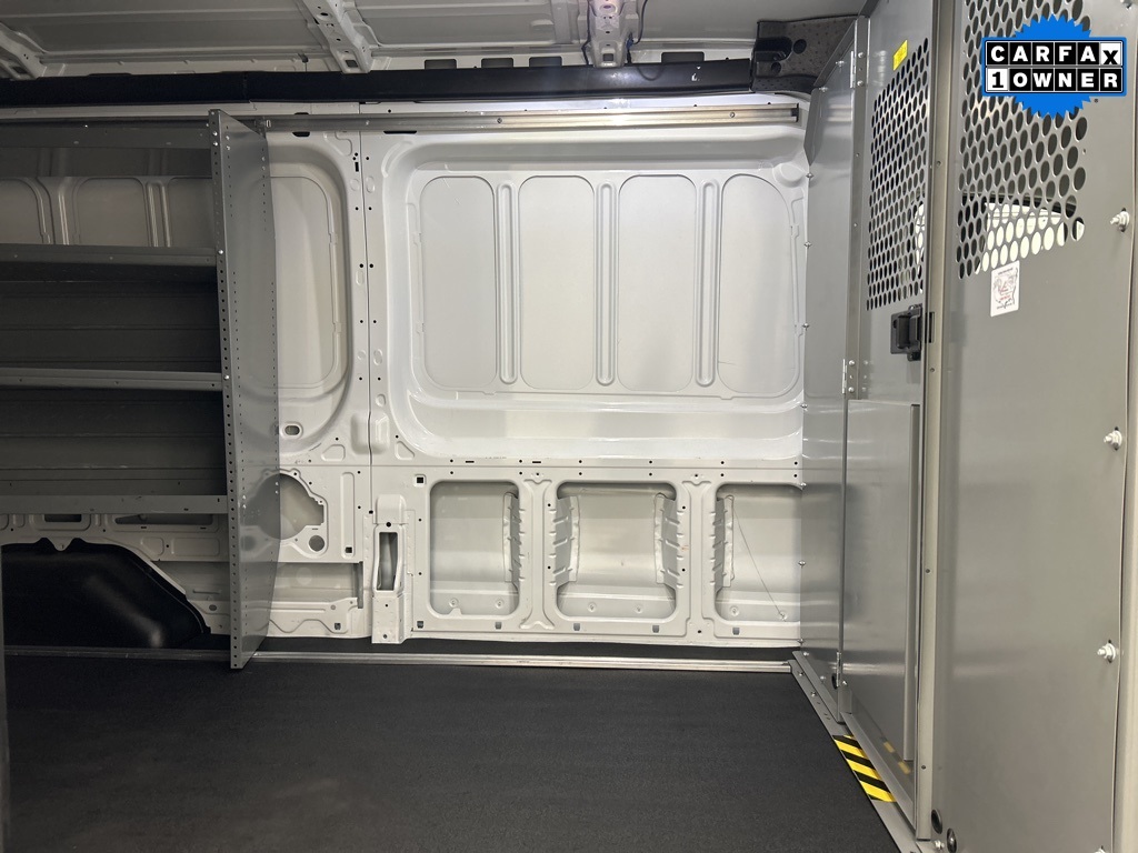 Vehicle image 19 of 37