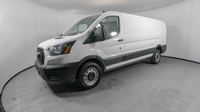 Vehicle image 8 of 30