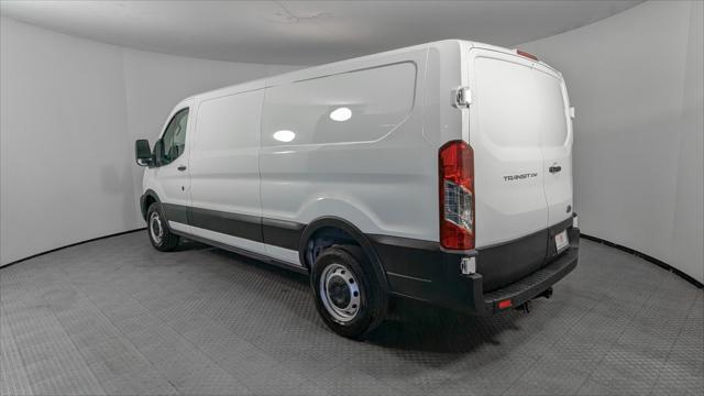 Vehicle image 7 of 30