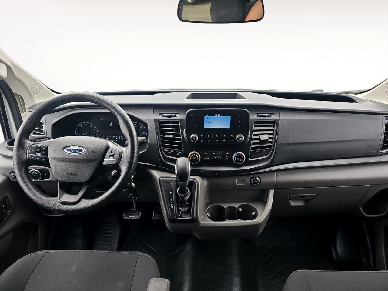 Vehicle image 22 of 24