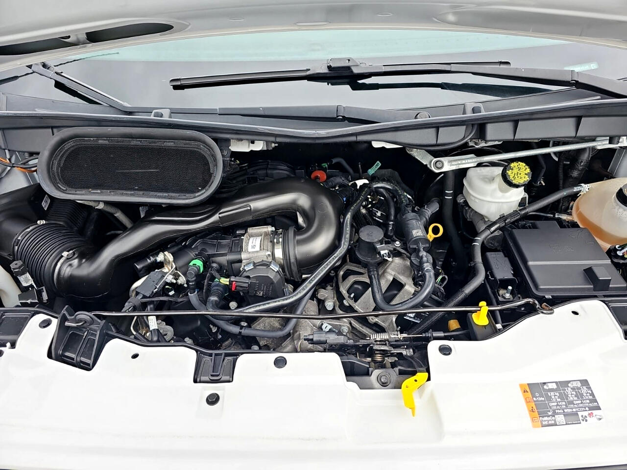Vehicle image 14 of 24