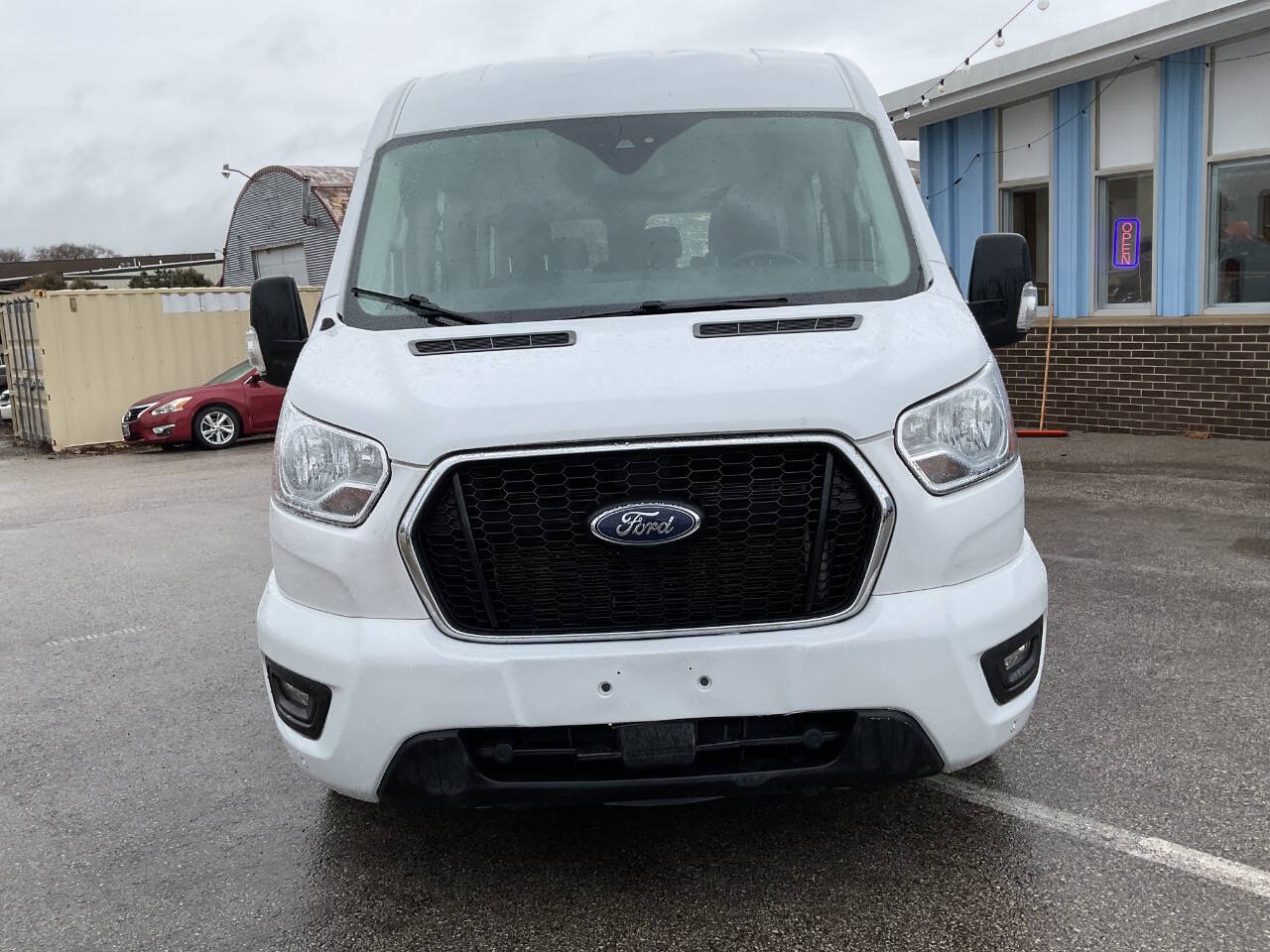 2021 Ford Transit XLT Image 3 of 27