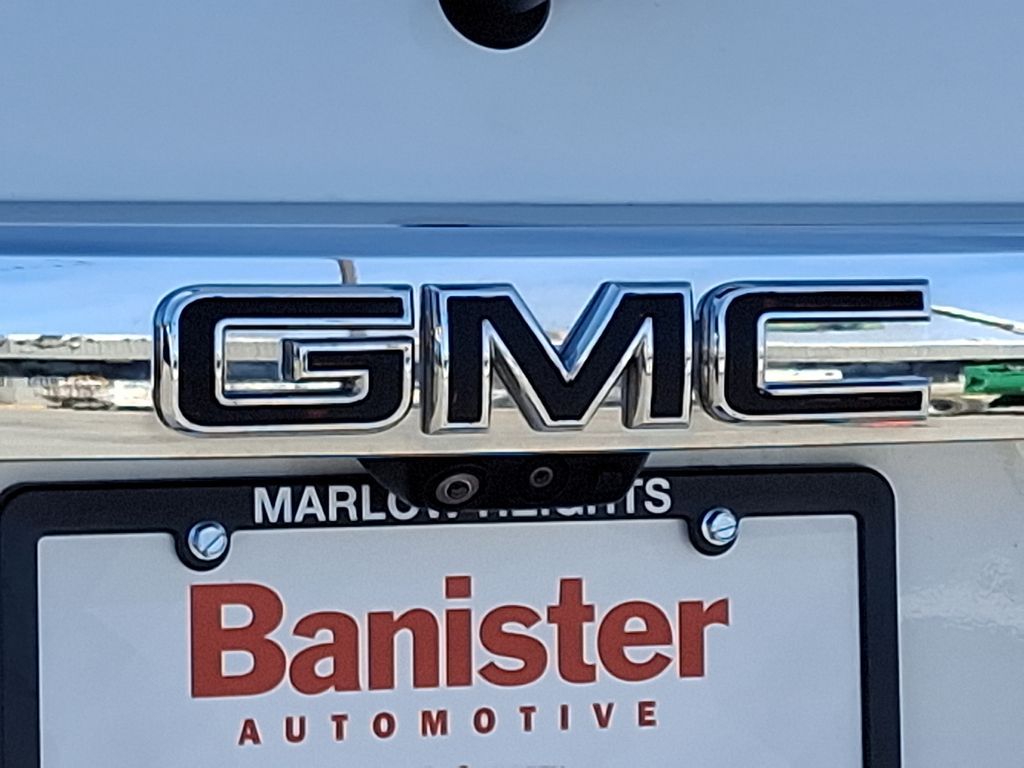 Vehicle image 34 of 39