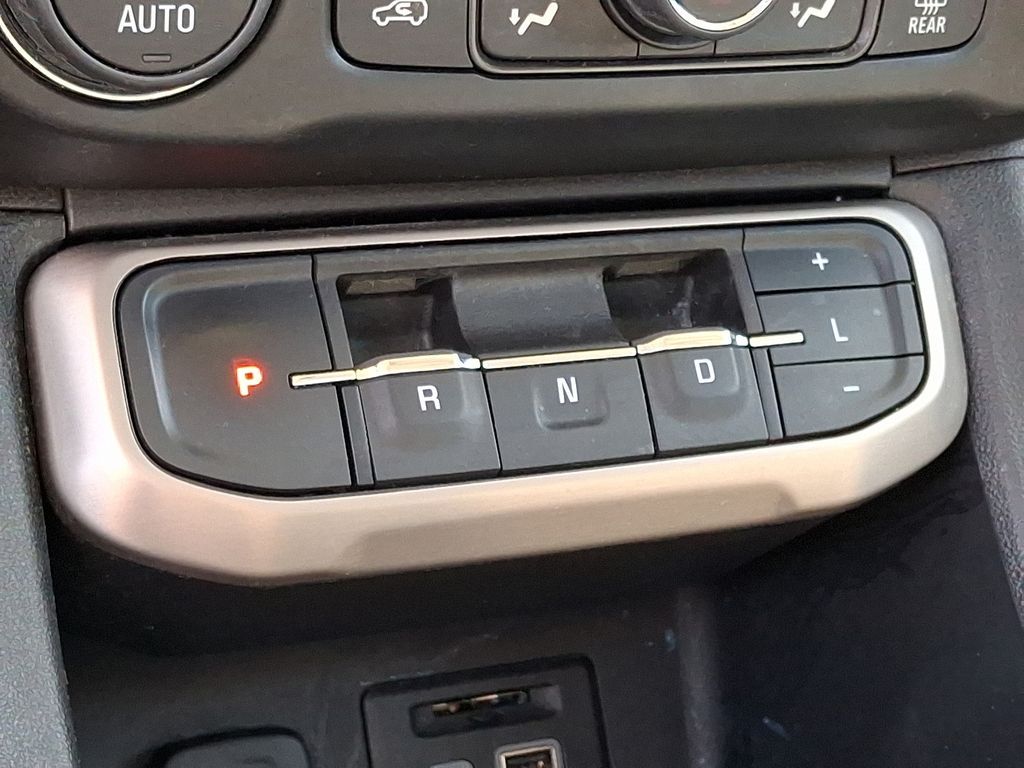 Vehicle image 22 of 39