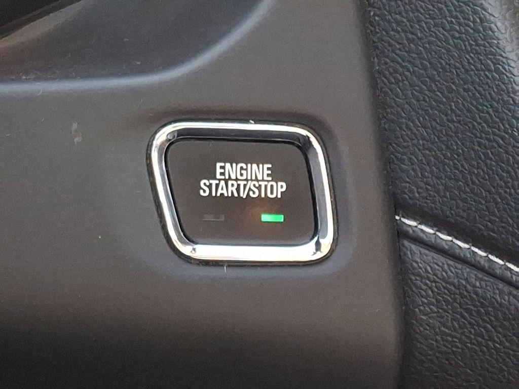 Vehicle image 28 of 39