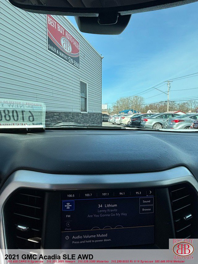 Vehicle image 14 of 19