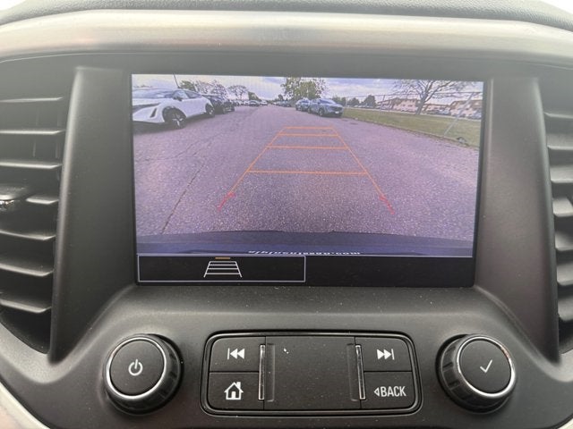 Vehicle image 21 of 31