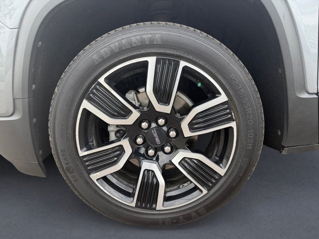 Vehicle image 13 of 31