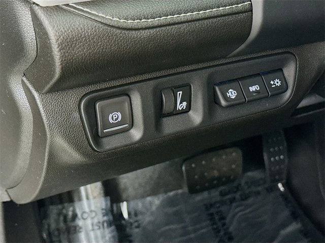 Vehicle image 20 of 21