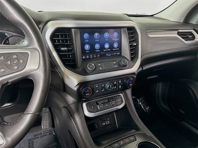 Vehicle image 19 of 21