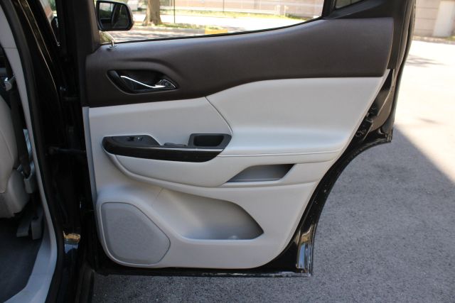 2021 GMC Acadia SLT Image 34 of 46