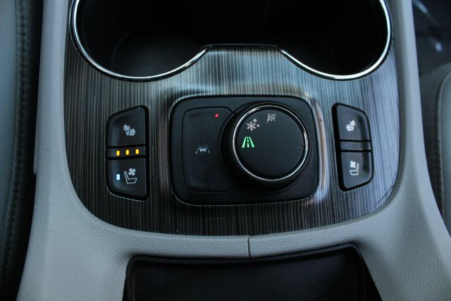 2021 GMC Acadia SLT Image 37 of 46