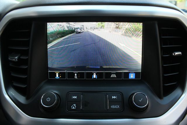 2021 GMC Acadia SLT Image 29 of 46