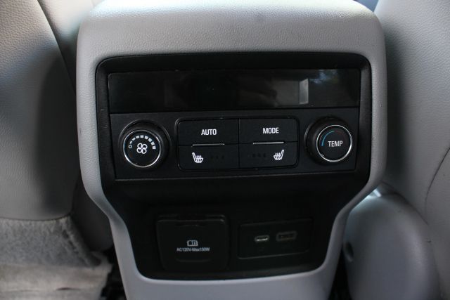 2021 GMC Acadia SLT Image 36 of 46