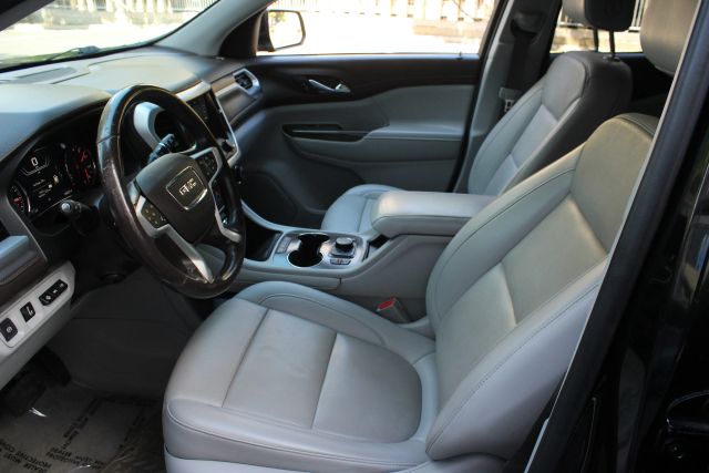 2021 GMC Acadia SLT Image 42 of 46