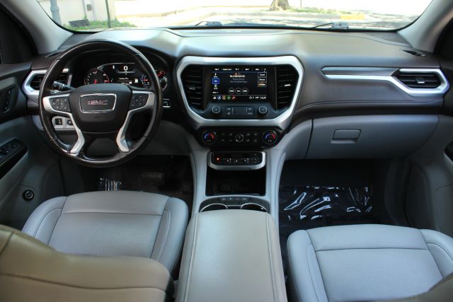 2021 GMC Acadia SLT Image 25 of 46