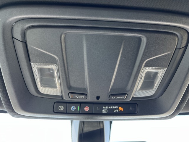 Vehicle image 19 of 26