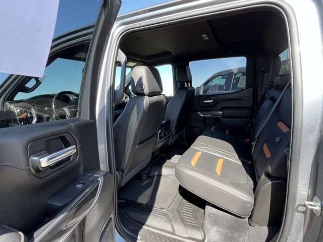 Vehicle image 22 of 26