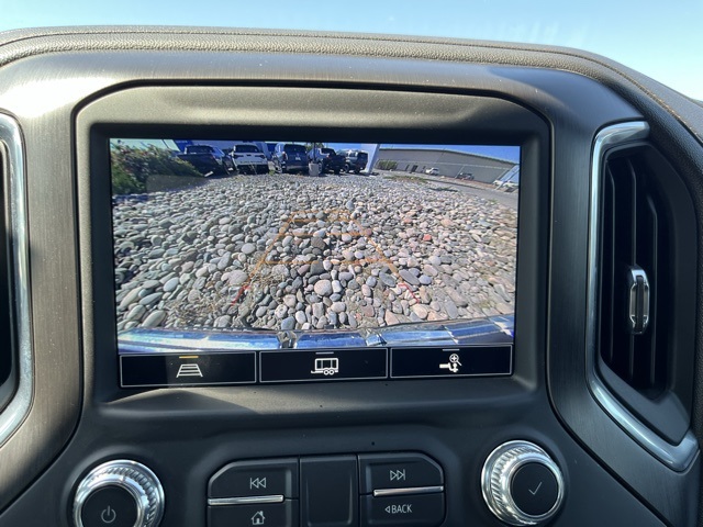 Vehicle image 13 of 26