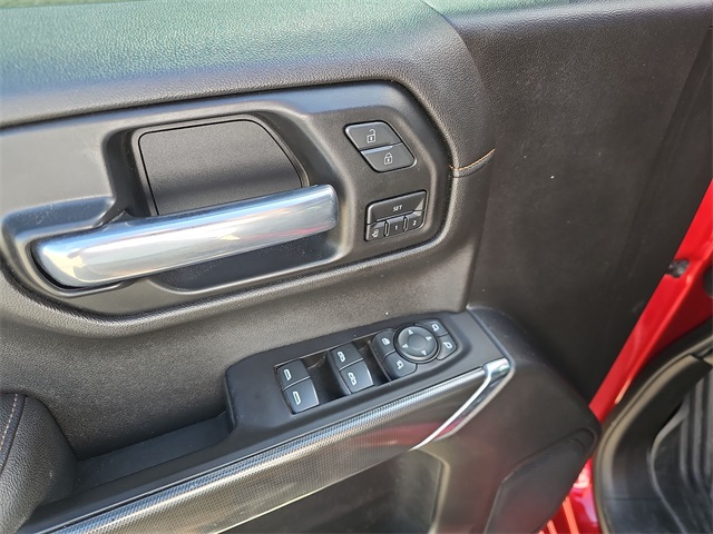 Vehicle image 20 of 24