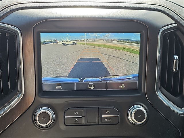 Vehicle image 12 of 24
