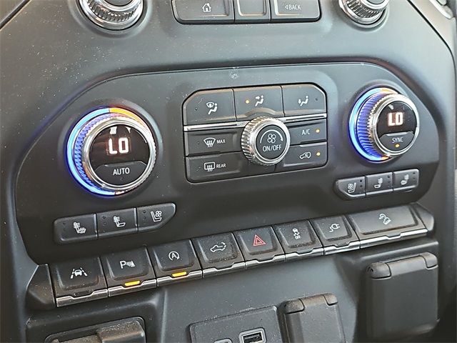 Vehicle image 22 of 25