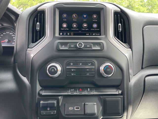 Vehicle image 18 of 21