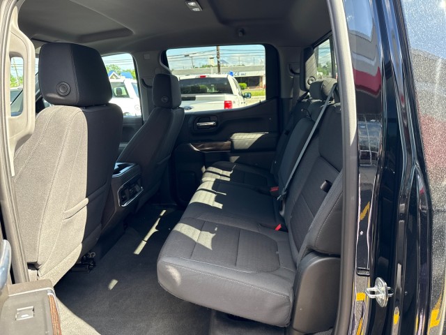 Vehicle image 36 of 51