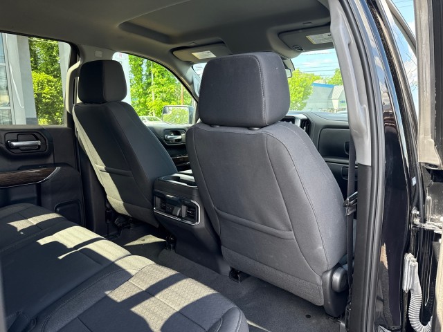 Vehicle image 43 of 51
