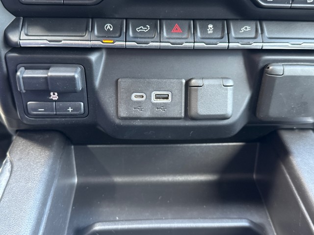Vehicle image 24 of 51