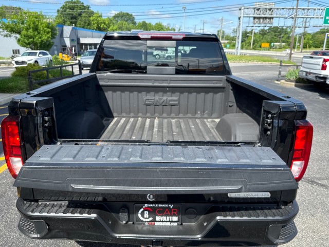 Vehicle image 40 of 51