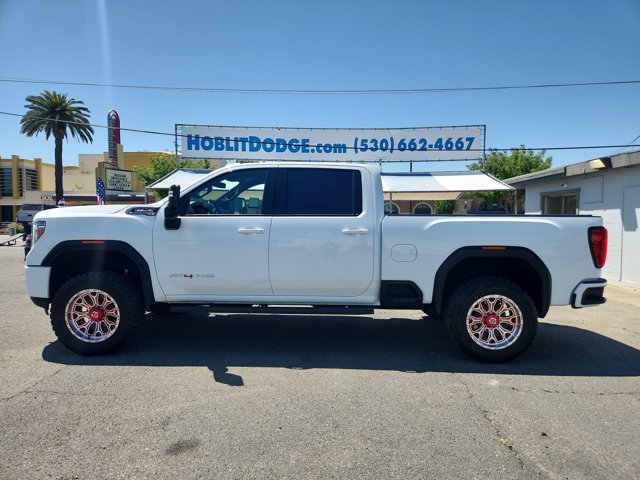 Vehicle image 8 of 21